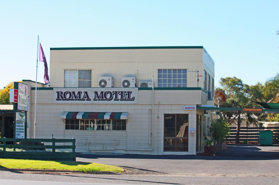 For professional customer service and a central location in Roma, make a reservation at Roma Motel today!